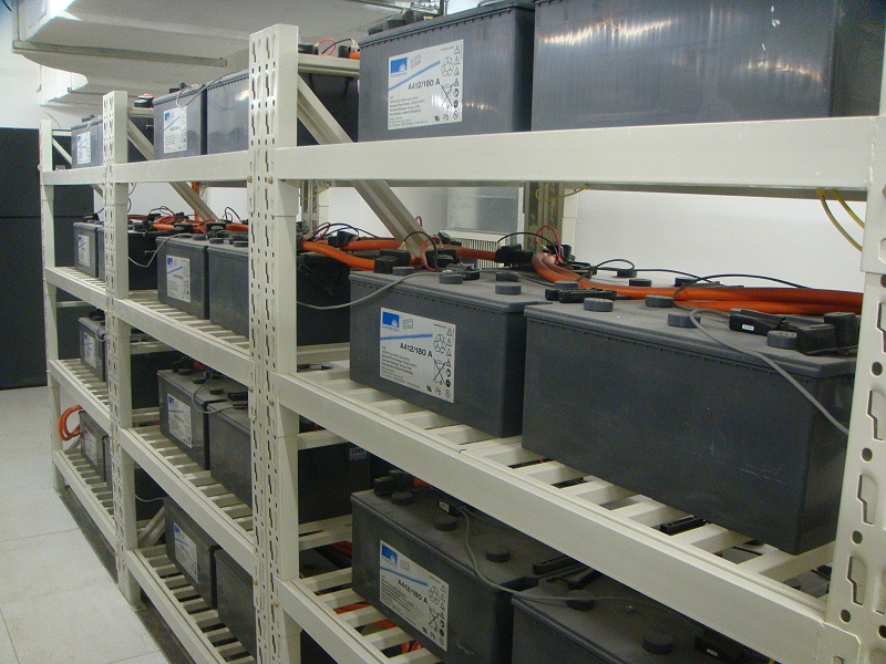 機房蓄電池監控
