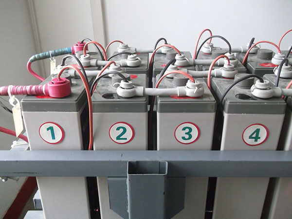 蓄電池內阻監測