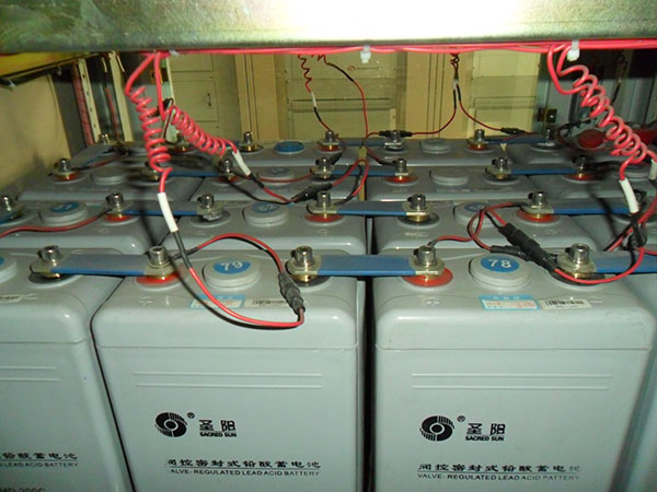 機房蓄電池監控