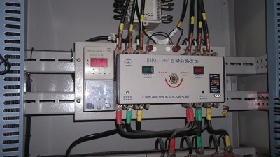 鐵路機車蓄電池監控